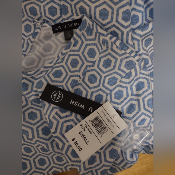 NWT Women's As U Wish blue/whitedress with eyelet trim. Size Small. - Picture 9 of 9